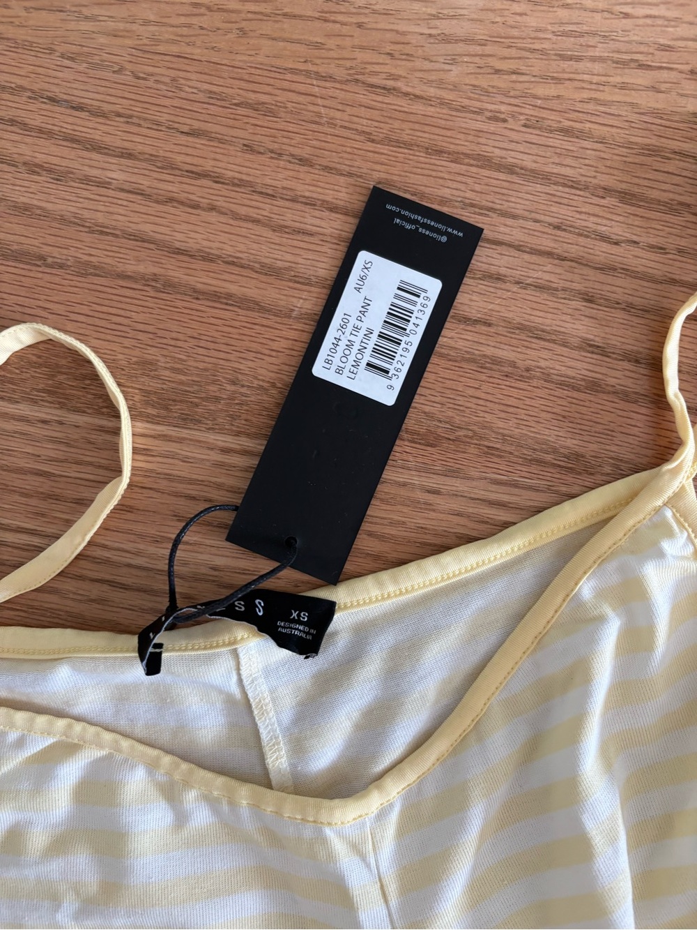 Lioness Pale Yellow Striped Short-Sleeve set - Picture 3 of 4